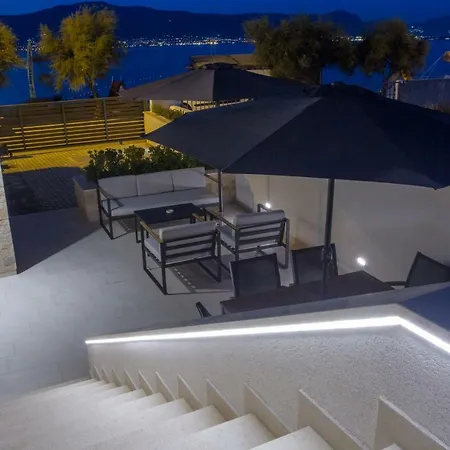 Luxury Poolside